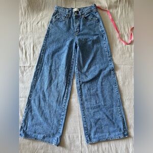 Universal Threads mid-rise, super wide jeans, size 00